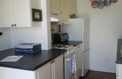 Highlands Cottage | Cozy Jersey Shore Cottage near Sandy Hook Beach - OPEN YEAR-ROUND