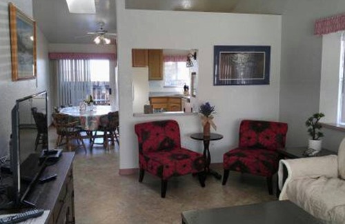 Joshua Tree Apartment | COZY JOSHUA TREE SAGE EXPERIENCE