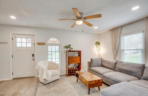 Kansas City House | Cozy Kansas City Home - 3 Mi to Worlds of Fun!