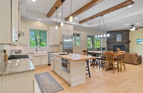Catawba House | Cozy Lakefront Getaway with Dock, Fire Pit, & Screened Porch