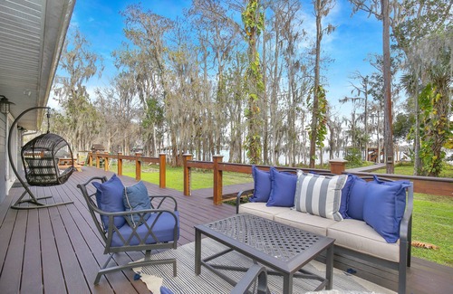 Chuluota House | Cozy Lakehouse Gem