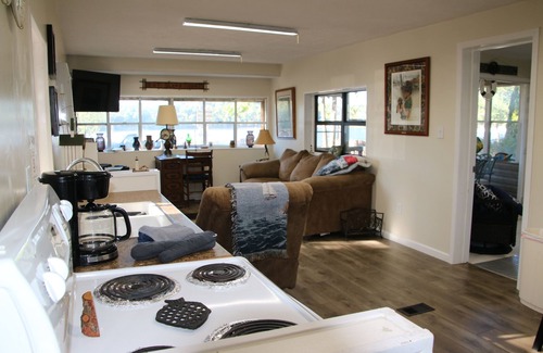 Camden House | Cozy Lakeview Cabin 12 for Large Groups Within a Marina