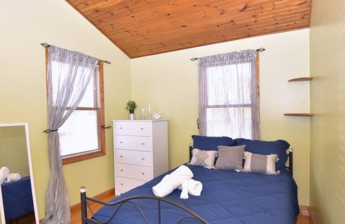 Pawtucket House | Cozy Large 3BED/3BATH HOUSE, 9 mins to Providence