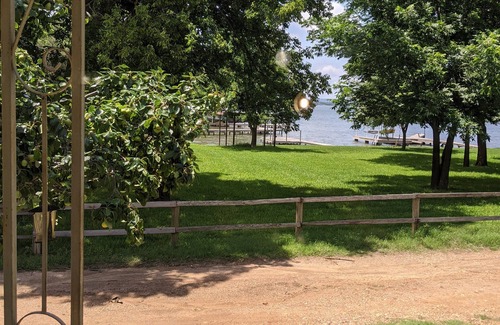 Highland Haven House | Cozy LBJ Lakehouse with Private Boat Slip/Dock