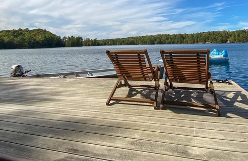 Frontenac Cottage | Cozy Log Cabin on a Private Lake