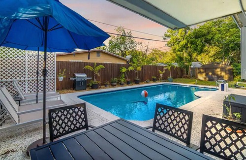 Boulevard Heights Apartment | Cozy Miami Family Vacation Home with Private Pool