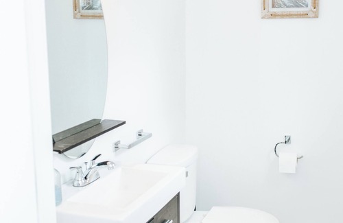 Saint David Other | Cozy Modern Farmhouse w/Hot Tub mins to Saint Andrews By-The-Sea! Pet Friendly!