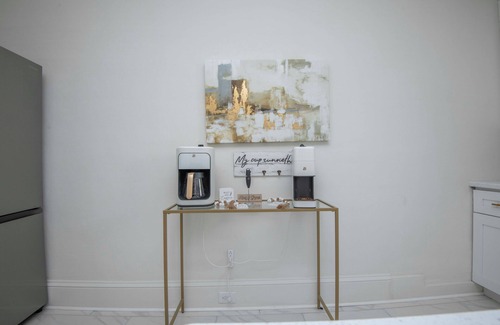 La Follette House | Cozy Modern Stay 117 Nevada