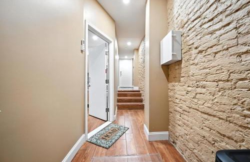 Old City Apartment | Cozy Modern Studio Perfect for Short or Long Stays