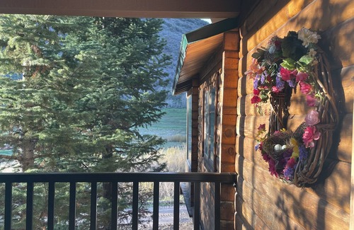 Kamas Cabin | Cozy Mountain Paradise