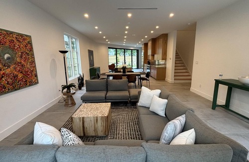 Knox - Henderson House | COZY NEW MODERN HOME - NEAR: Downtown DALLAS - AA Convention Center