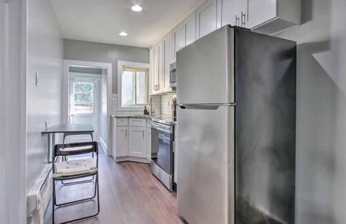 Upper Darby Apartment | Cozy Oakley! Renovated 1/1 Unit with Back Yard!