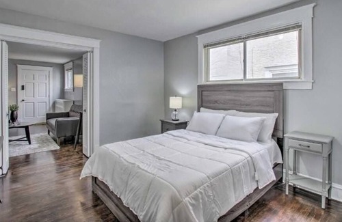 Upper Darby Apartment | Cozy Oakley! Renovated 1/1 Unit with Back Yard!