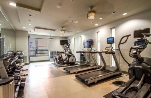 Midtown Apartment | Cozy Park Ave 1br 1ba