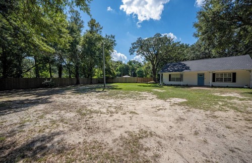 Ferry Pass House | Cozy Pensacola Retreat With Pool