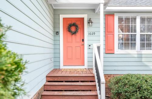 Raleigh House | Cozy Pet-friendly home in Five Points Raleigh
