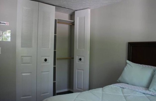 Springfield House | Cozy Posh 3BRs/3 Baths in spring field near Washington DC