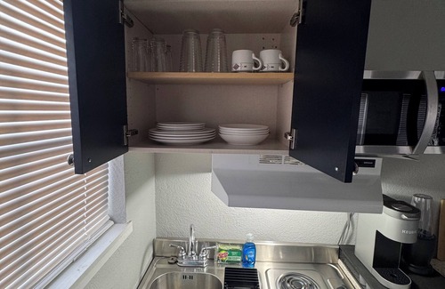 Summerlin Cabin | Cozy private cabin in a safe area of the fabulous Las Vegas with WiFi, AC