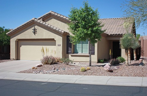 Anthem Country Club House | Cozy private country club oasis with pool!