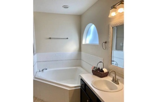 Winter Park House | Cozy Private In-Law Room with Own Bath & Entrance