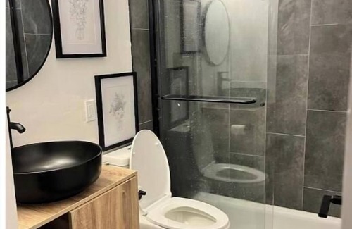 Northwest Edmonton Apartment | Cozy Private Room Main Floor Dedicated WorkSpace