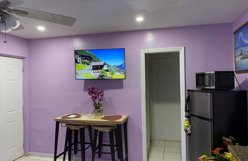 West Little Havana House | Cozy Private Room Near Airport and Calle Ocho