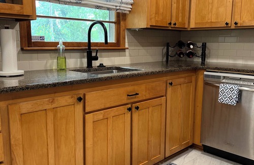 North Central Omaha House | Cozy Ranch with Hot Tub!