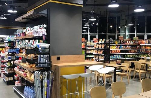 Chow Kit Apartment | Cozy Regalia KL 吉隆玻 LRT & KTM @1 Parking & WIFI