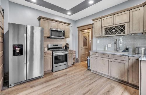Near East Columbus House | Cozy Renovated 19th Century Home, 5 Min to OSU!