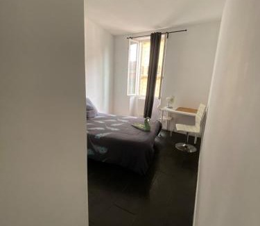 Thiers Apartment | Cozy room in the heart of Marseille
