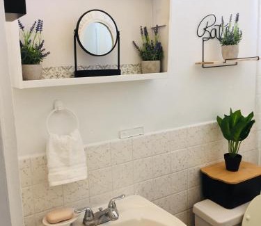 Caimito Bed & Breakfast | Cozy Room with 2 twin beds in SanJuan metro area