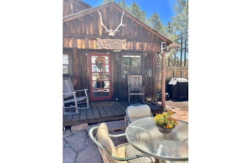Parks Cabin | Cozy Rustic Ranch Cabin close to Williams in Parks