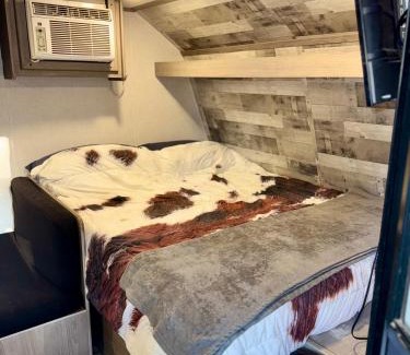 Clearlake Other | Cozy RV Farm Stay Near AHCL Hospital with Hot Tub, Free Wi-Fi & Coffee