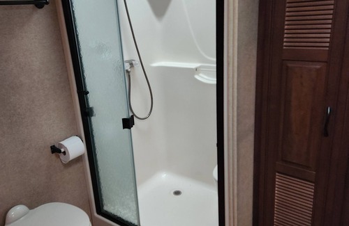 Ottoville House | Cozy RV for the Solar Eclipse