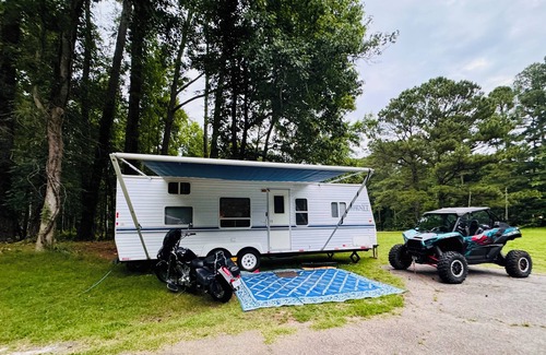 Wake Forest House | Cozy RV in Enchanting Wake Forest with AC, WiFi! Minutes from Falls Lake.