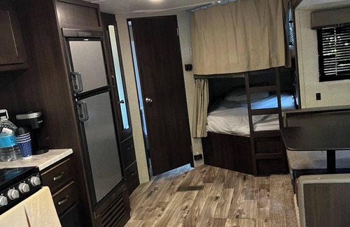 Hanford House | Cozy RV in Pleasant Hanford with AC, WiFi