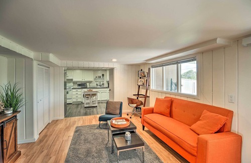 Bryn Mawr-Skyway Apartment | Cozy Seattle Apt w/Patio: Walk to Lake Washington