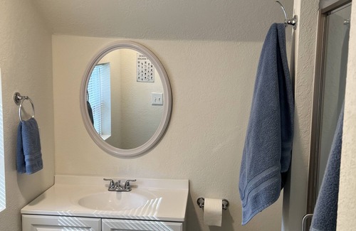 Shaver Lake Apartment | Cozy Shaver Studio