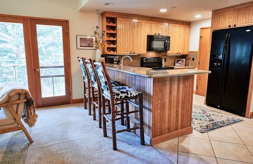 Beaver Creek Condo | Cozy ski in/ski out retreat in Beaver Creek