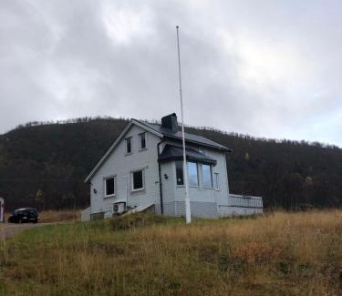 Hadsel House | Cozy small house with amazing view