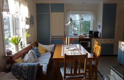 Lakene House | Cozy spacious vacation home in a quiet sea location w/sauna & wood-burning stove