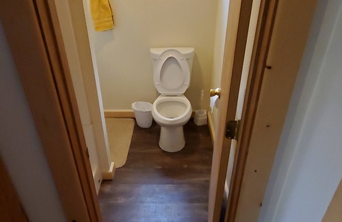 Cohoe Cabin | Cozy Squirrels Nest Cabin - Kasilof