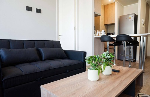 Nunoa Apartment | Cozy Stadium Retreat 1BR Nunoa Getaway for 3