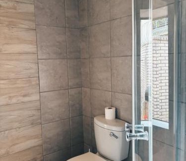 Kempton Park House | Cozy stay