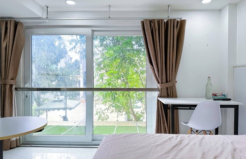 Phu My Hung Apartment | Cozy studio in D7 with chill rooftop
