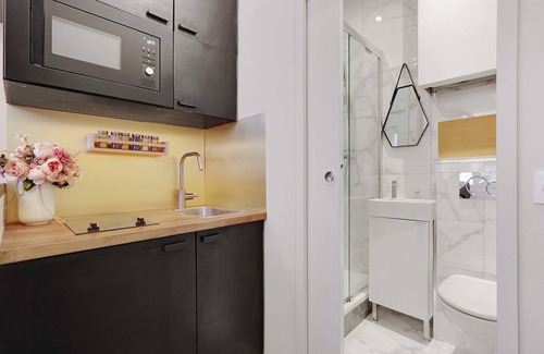 Quartier de la Porte-Saint-Denis Apartment | Cozy studio - 2P - Gare de l'Est