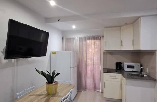 Point Blanche Apartment | Cozy Studio Apartment