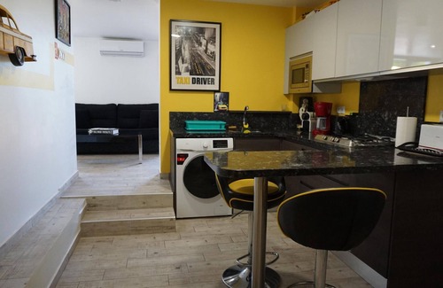 Rafol de Almunia Apartment | Cozy studio with terrace and private pool in Rafol d'Almunia