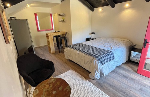 Zapallar Apartment | Cozy studio for one or two people, just 10 minutes walk from Zapallar beach!