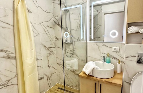 Baia Mare Apartment | Cozy studio in charming Baia Mare with WiFi, AC and free parking